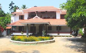 Shore Beach Homestay